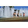 Afkoelen in de fontein